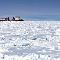 Флот Рижского свободного порта продает с аукциона ледокол за 1,35 млн евро