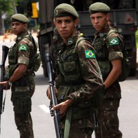 Brazīlija cīņā pret noziedzību nosūta armiju uz lidostām un ostām