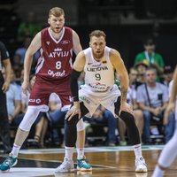 Latvijas basketbolisti Šauļos saņem pamatīgu sutu no Lietuvas izlases