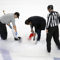 Матчи чемпионата мира по хоккею обслужат два арбитра из Латвии