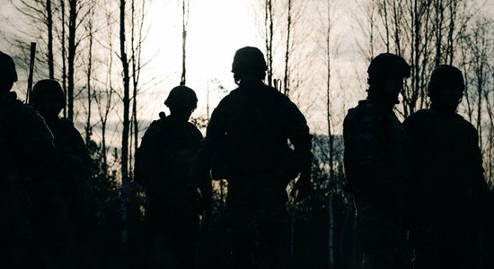 Боевые единицы, оружие, болота. Какие оборонные возможности Латвии в случае войны?
