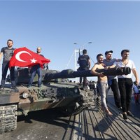 Полиция Стамбула получила приказ сбивать вертолеты, введены дополнительные силы спецназа