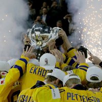 ФОТО, ВИДЕО: Сборная Швеции отмечает победу на чемпионате мира по хоккею