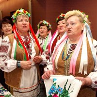 Fotoreportāža: Ar dziesmām un dejām aizvadītas ukraiņu kultūras dienas
