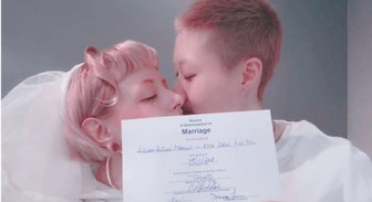 ФОТО: Дочь Джеки Чана вступила в лесбийский брак