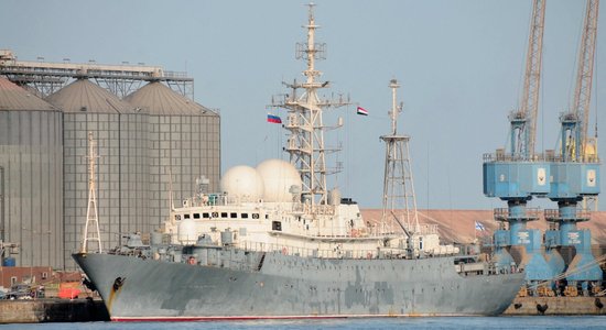 Krimā bojāts arī okupantu izlūkošanas kuģis 'Ivan Hurs’, ziņo mediji