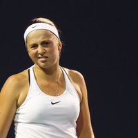 Ostapenko zaudē arī Maskavas WTA turnīra dubultspēļu pirmajā kārtā, visticamāk, noslēdzot sezonu
