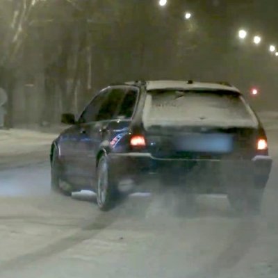 Video: Sānslīdēs pa sniegu – policija sodījusi divus BMW vadītājus