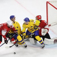 Шведы победили Швейцарию в сумасшедшем финале и защитили титул чемпионов мира