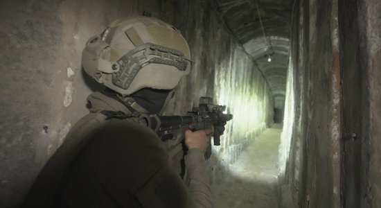 Izraēla apsver 'Hamās' tuneļu appludināšanu, ziņo laikraksts