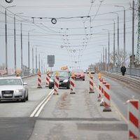 Ремонт Деглавского моста "подорожал" на 5 млн евро; не решены проблемы с выполненными строительными работами
