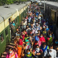 Indijā vilciens bez vadītāja nobrauc 70 kilometrus