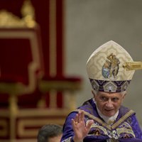 Выборы нового папы римского начнутся 12 марта