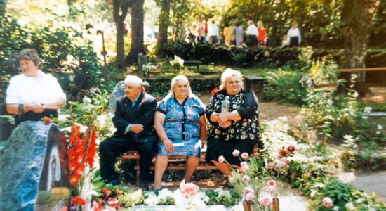 Kapusvētki. Светлый праздник на могилках, или Последней женой должна быть латышка