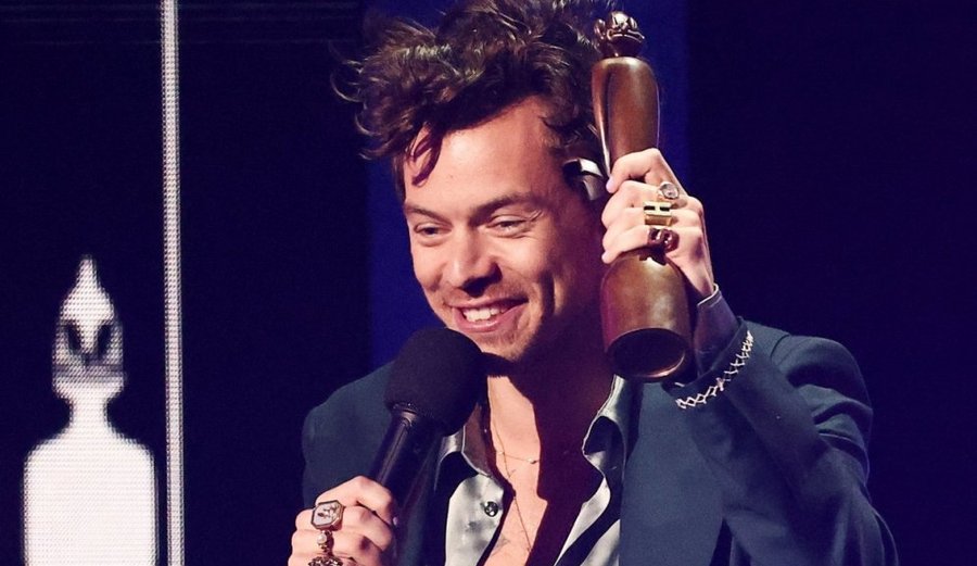 Harry Styles triumphs at the ‘BRIT Awards’ ceremony