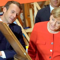 Makrons aicina Merkeli kopīgi atjaunot Eiropu