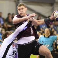Latvijas handbolisti gūst uzvaru pār Nīderlandi EČ kvalifikācijas turnīra otrajā spēlē