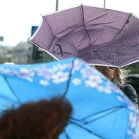 VUGD brīdina par stipru vēju piektdienas pēcpusdienā Rīgā
