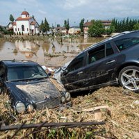 Foto: Vētrā un plūdos Maķedonijā vismaz 20 bojāgājušie