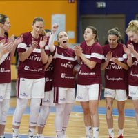 Latvijas basketbolistes pārbaudes mačā Helsinkos sagrauj Mājenieka vadīto Igaunijas izlasi