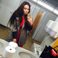Latvijas selfiju karaliene vienā dienā uzvar smagu depresiju