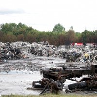 Пожар на свалке в Юрмале: Латвия может попросить Швецию оплатить расчистку территории