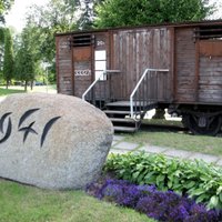 Torņakalna stacijas piemiņas vagons kļuvis par Rīgas domes īpašumu