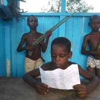 Gabonieši soctīklos pasmejas par neizdevušos apvērsuma mēģinājumu