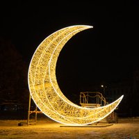 Foto: Rīgā atklāta Ziemassvētku gaismas taka