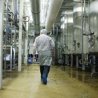 Pastiprinātā Lietuvas autopārvadātāju kontrole izbeigta; piena aizliegums joprojām spēkā