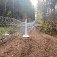 Latvijas robeža tiek stingri uzraudzīta, uzsver Kariņš