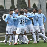 'Riga FC' favorītu duelī viesos uzvar 'Liepāju'; 'Valmiera FC' galotnē izrauj neizšķirtu