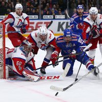 Video: 'Lokomotiv' – SKA. Aizvadīta viena no skarbākajām KHL 'play off' spēlēm