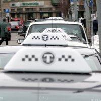 Газета: Скорее всего, в Латвии вырастут цены на такси