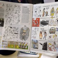 Charlie Hebdo к годовщине нападения опубликует карикатуру на "Бога-убийцу"