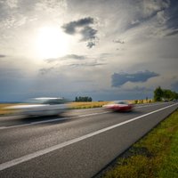 Otrdien Rīgā sodīti 16 agresīvi braucoši autovadītāji
