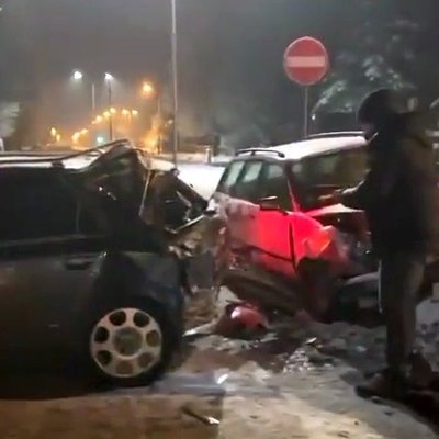 Video: Naktī Ziepniekkalnā avarējuši divi 'Audi', abi autovadītāji aizbēguši