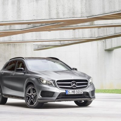 'Mercedes-Benz' oficiāli atklājis 'GLA' apvidnieku