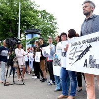 ВИДЕО: Рижский пикет в поддержку журналиста "Медузы" Ивана Голунова