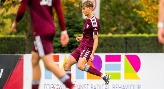 Latvijas U-21 futbolisti nerealizē momentus mača sākumā un piekāpjas itāļiem