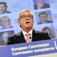 Junkers aicina ES valstis nepadoties populistiskai opozīcijai pret migrantu pieplūdumu