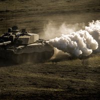 "Перейти от сдерживания к изгнанию": что означает решение Лондона поставить Украине танки Challenger-2.