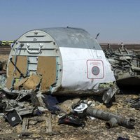 Ēģiptē avarējušā 'Airbus A-321' melnās kastes ierakstā dzirdams sprādziens, ziņo medijs