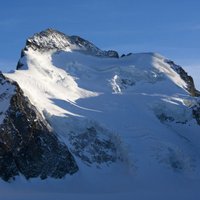 Во французских Альпах под лавиной погибли семь альпинистов