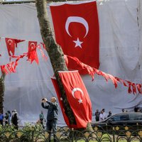 Par 'terorisma propagandu' Turcijā aizturēts 'Reportieri bez robežām' pārstāvis