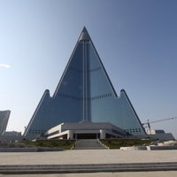 Северная Корея собралась достроить "отель невезения"