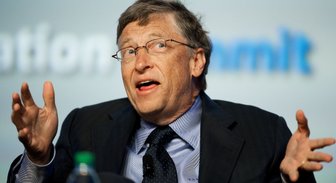 ВИДЕО: Билл Гейтс переоделся в цыпленка ради благотворительности
