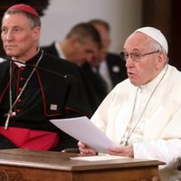 Папа римский назвал гомосексуализм "веянием моды"