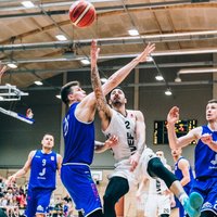 'VEF Rīga' basketbolisti pārliecinoši iesoļo LBL finālā