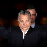 Ungārijas vēlēšanās uzvarējusī 'Fidesz' piesaka karu NVO